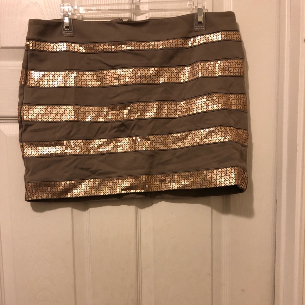 Express sequin skirt